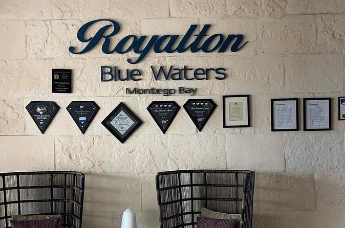 Private Transfer Grand Palladium and Royalton Blue Water Resort - Is $60 a good value for up to four people?