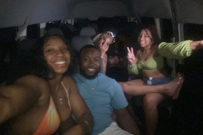 Private Transfer Nightlife 2727 Lounge and Taboo in Montego Bay - What happens at 2727 Lounge