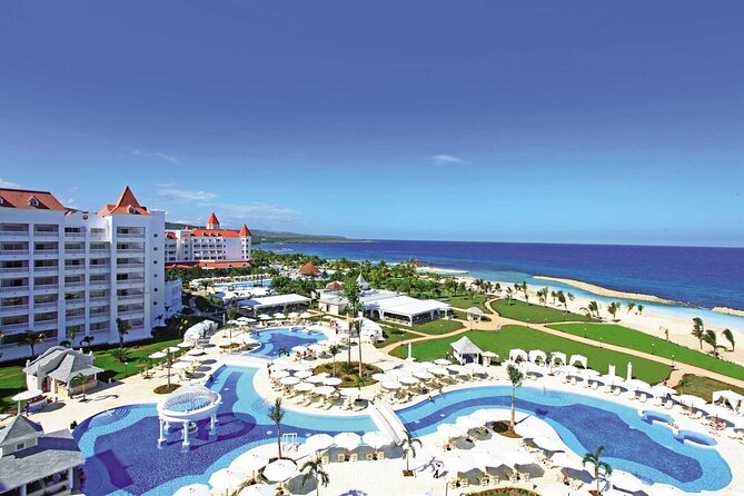 Private Transfers from Montego Bay Airport to Runaway Bay Hotels - Meeting Your Driver at Sangster International Airport