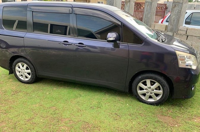 Private Transfers from Montego Bay Airport to Runaway Bay Hotels - Family Features That Make Arrival Easier