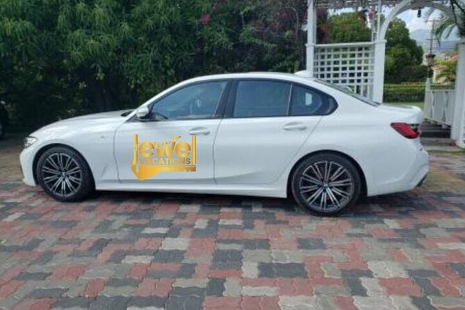 Private Transfers: Montego Bay Airport ↔Grand Palladium and Lucea - Arrival at Grand Palladium or Your Lucea Hotel