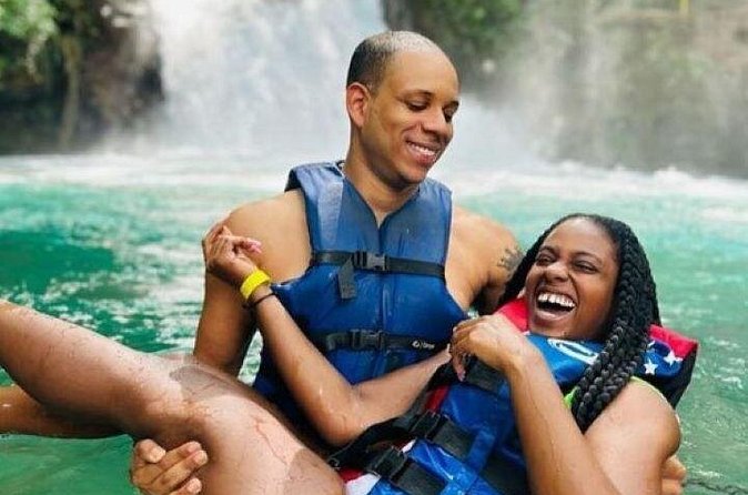 Private Transportation to Blue Hole & Dunns River Falls-w Drinks! - Who should choose this experience?