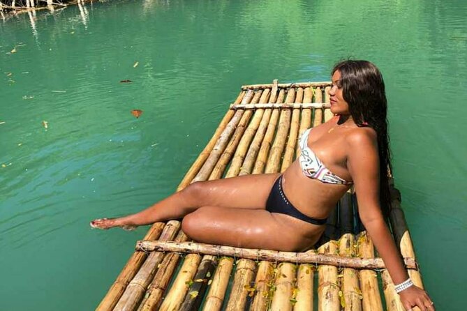 Rafting and Shopping in Ocho Rios - A quiet start on the Rio Nuevo River