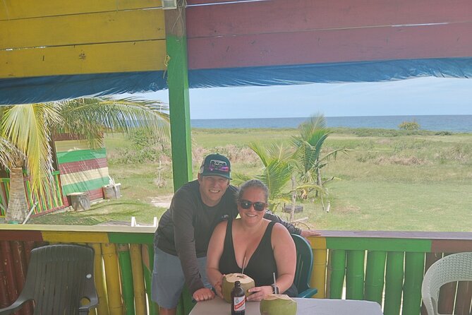 Rick’s Café and Seven Mile Beach Negril Private Guided Tour - Rick’s Café and the cliff-jumping show