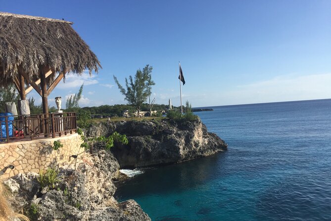 Ricks Cafe Party Cruise with Open Bar & DJ MONTEGO BAY RESORTS - Rick’s Cafe Works Best as the Sunset Finish