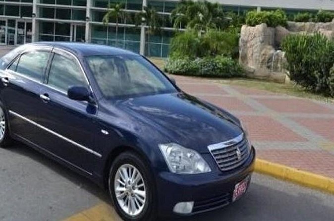 Runaway Bay Hotels Private Roundtrip Airport Transfer from Kingston Airport(KIN) - Final verdict: book it for ease, not sightseeing