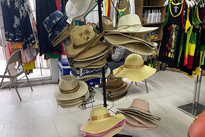 Scuba Diving and shopping on the Hipstrip. - Time at the beach park before and after