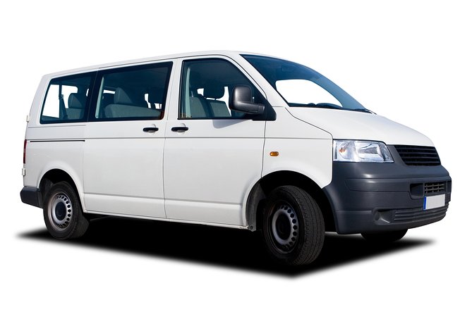 Shared Round-Trip Transfer: Montego Bay International Airport - From Montego Bay airport to your Jamaican hotel