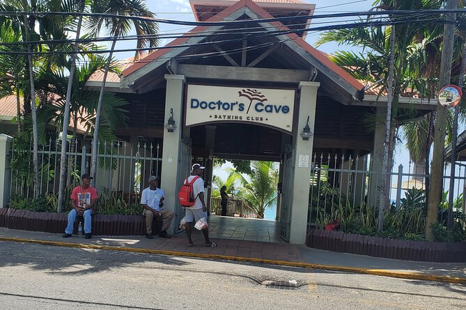 Shopping and Sightseeing Tour of Montego Bay City - Practical planning for the three-hour schedule