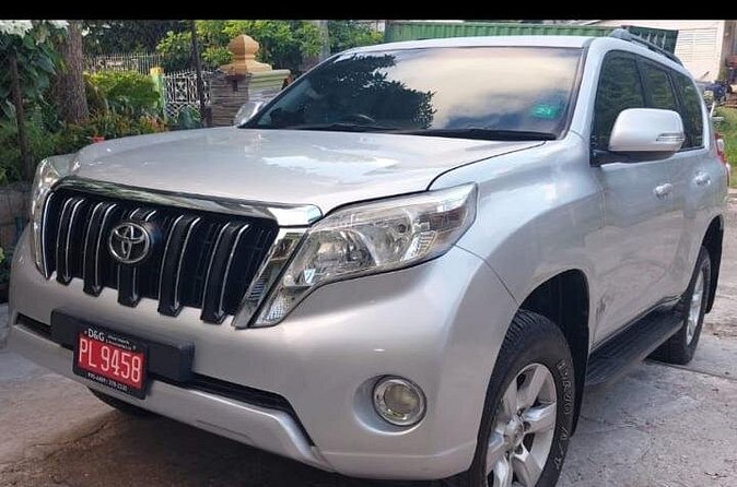 Transfer to Grand Palladium Resort from Montego Bay Airport - One-way or round-trip service for resort stays