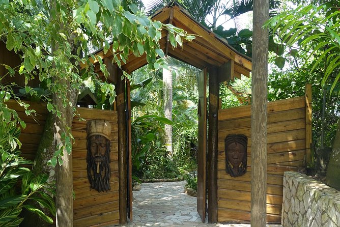 Zimbali Mountain Cooking Studio - Who will enjoy this Jamaican evening most